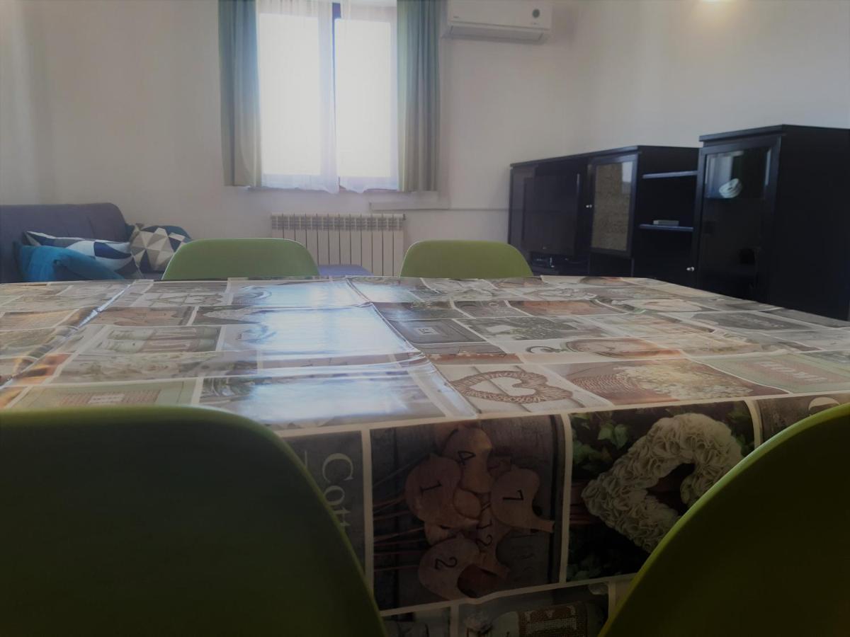 Apartments Barbara Gregovica พูลา ภายนอก รูปภาพ